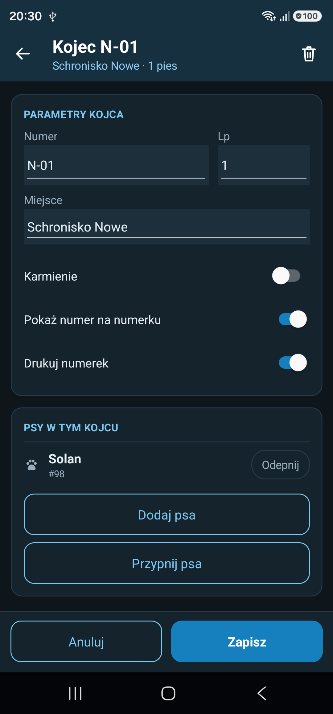 Karta kojca: numer, miejsce, karmienie i numerek; psy w kojcu, przypinanie i odpinanie